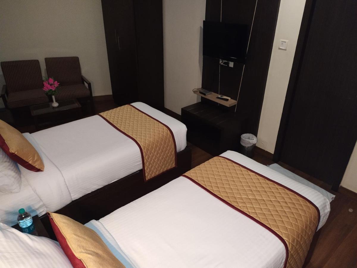 Hotel Ashok Residency Chennai Bagian luar foto