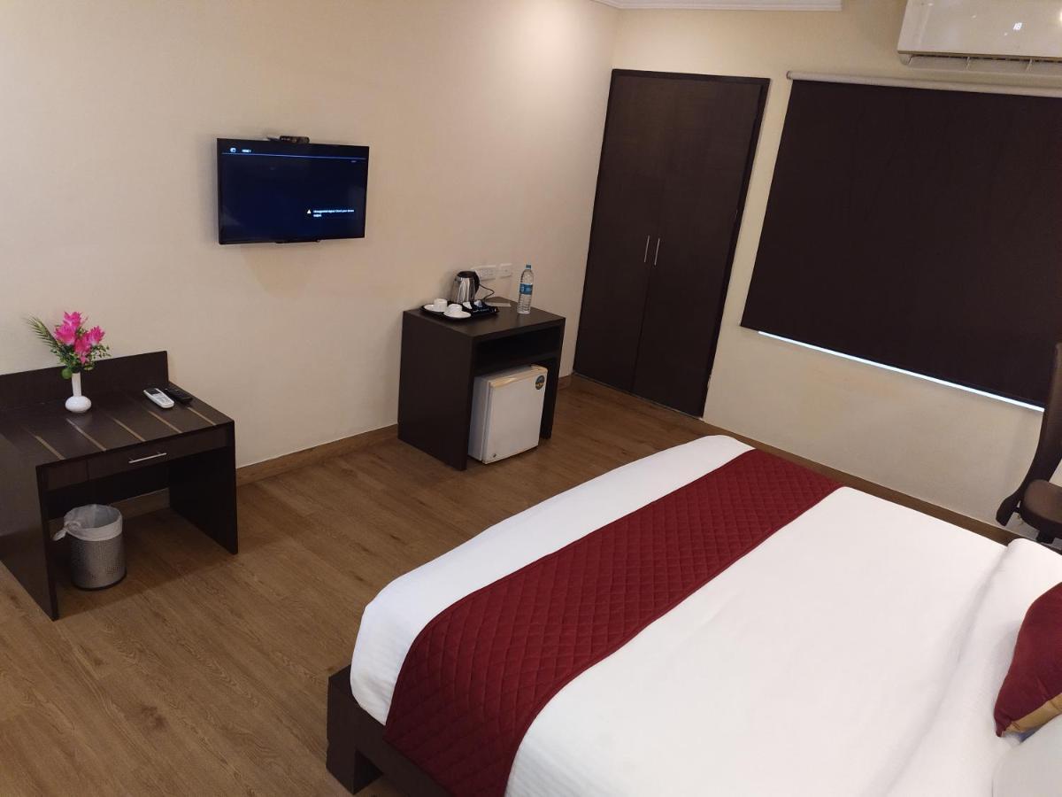 Hotel Ashok Residency Chennai Bagian luar foto