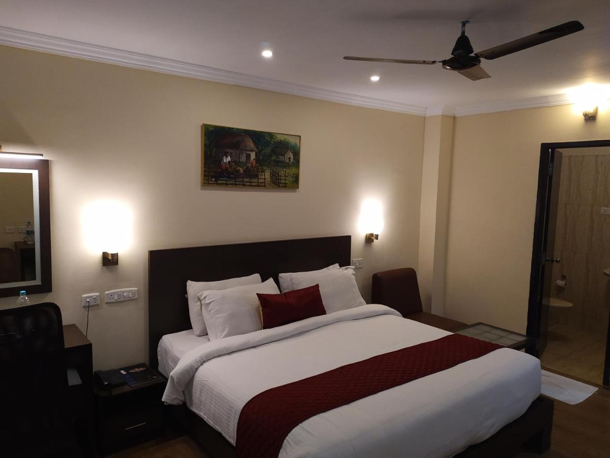 Hotel Ashok Residency Chennai Bagian luar foto